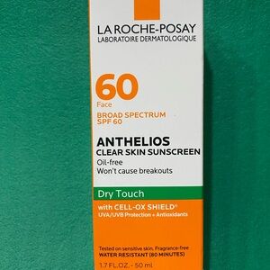 La Roche Posay Anthelios Clear Skin Sunscreen Dry Touch